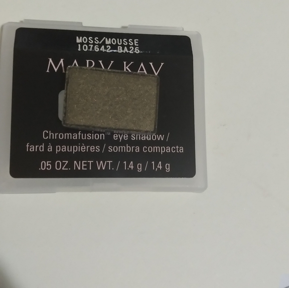 Eye shadow